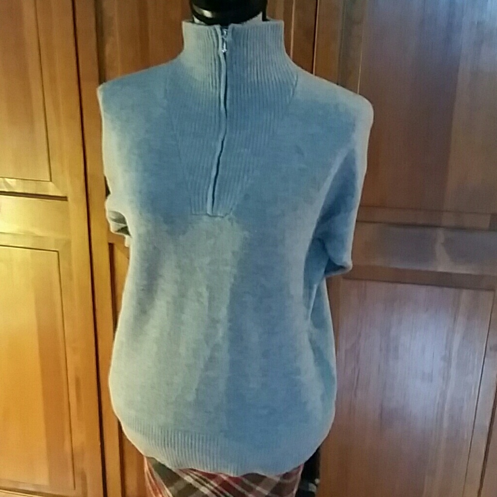 Gap knit sweater